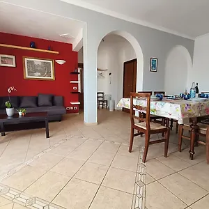 Avellini - Delightful And Spacious With Terrace - Near Metro A Cornelia Apartment